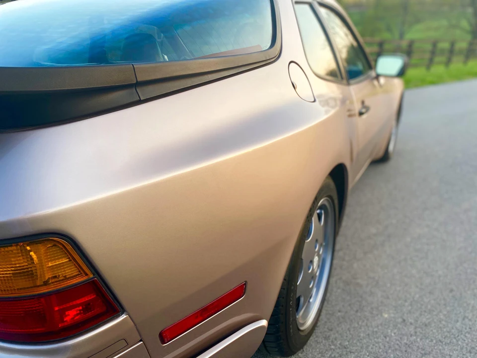 1987 Porsche 944 Turbo - Image 16 of 31