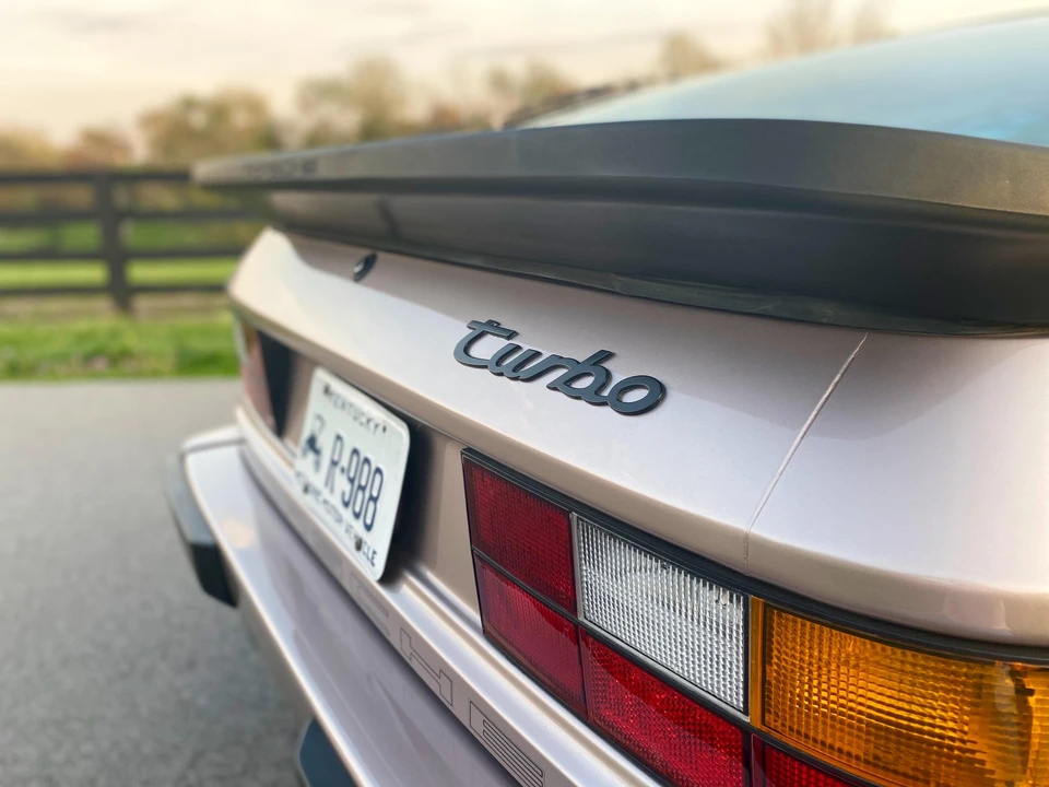1987 Porsche 944 Turbo - Image 15 of 31