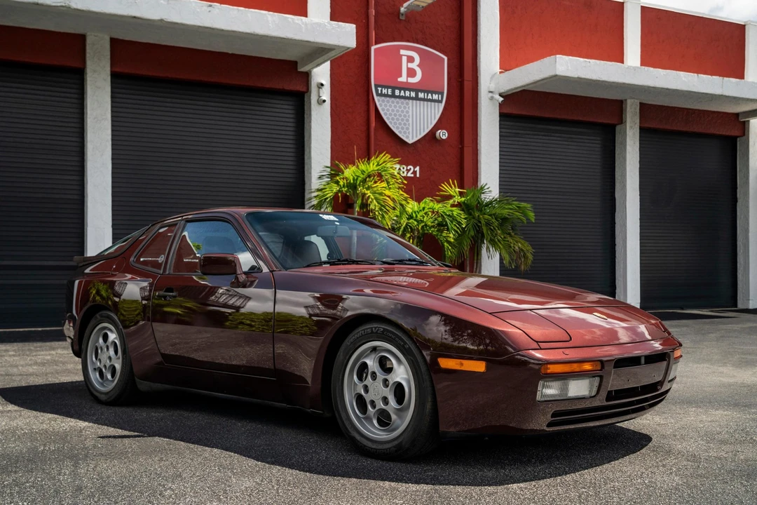 1987 Porsche 944 Turbo - Image 15 of 31