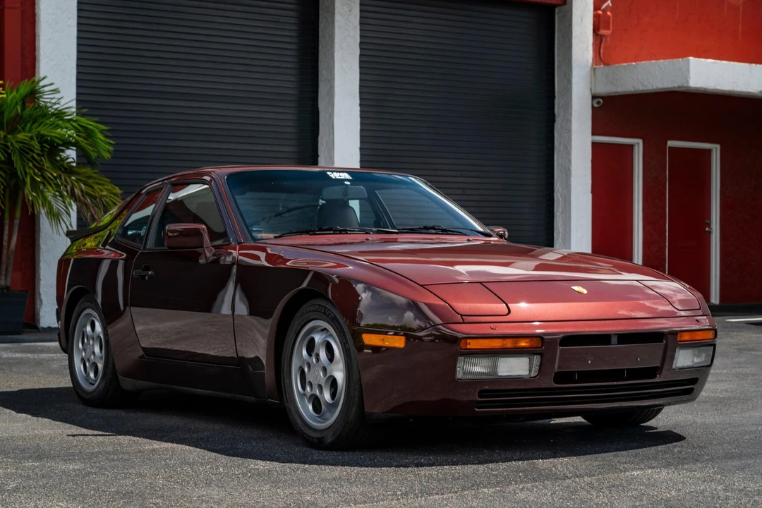 1987 Porsche 944 Turbo - Image 16 of 31