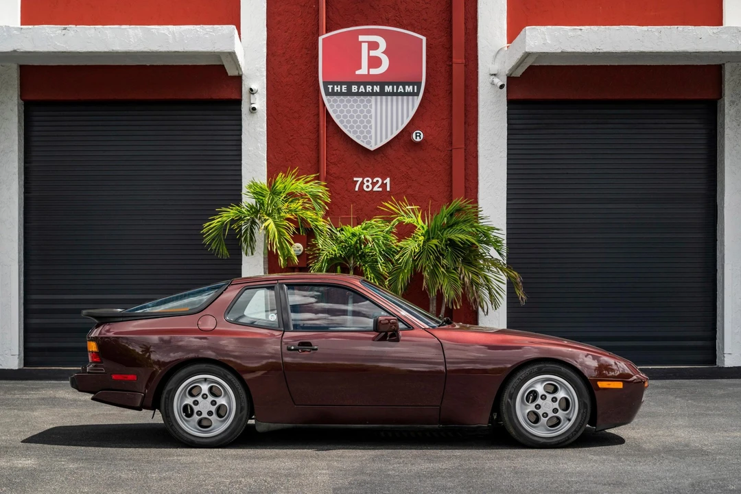 1987 Porsche 944 Turbo - Image 13 of 31