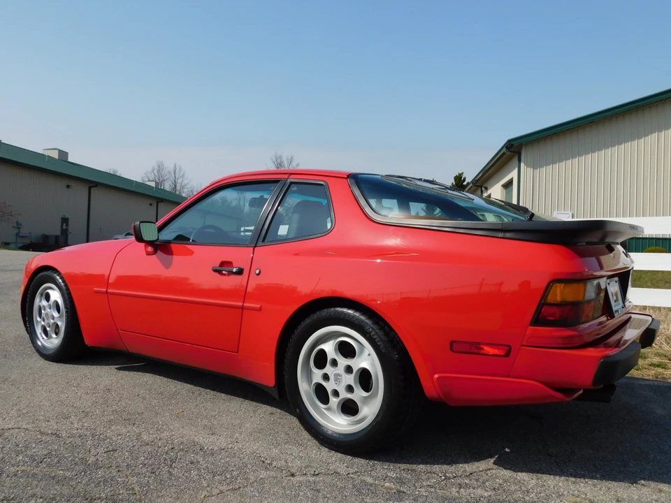 1987 Porsche 944 Turbo - Image 5 of 31