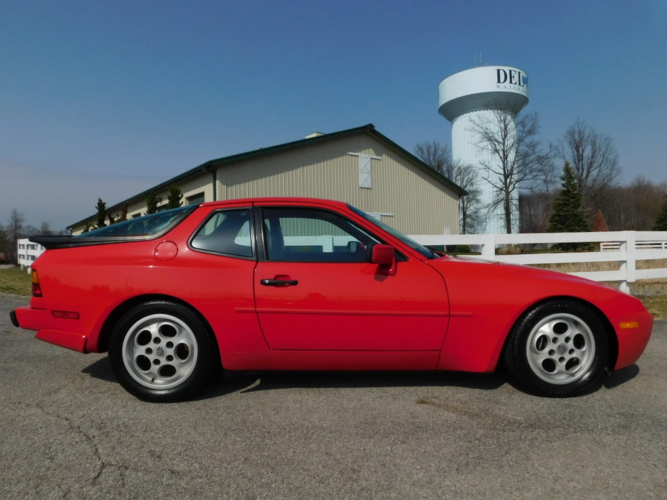 1987 Porsche 944 Turbo - Image 10 of 31