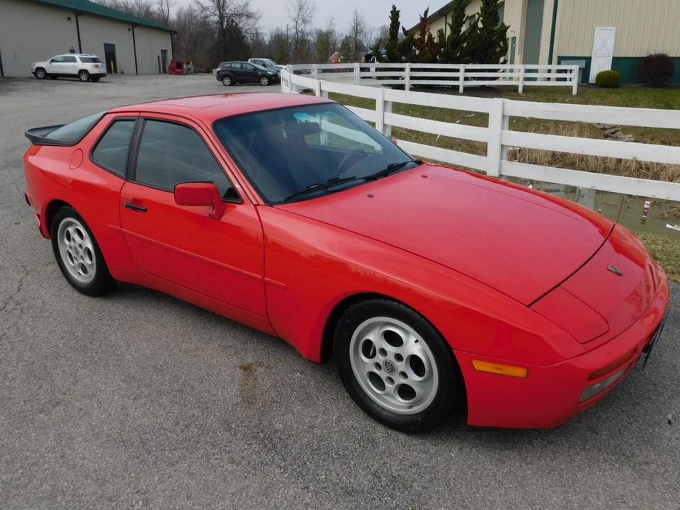 1987 Porsche 944 Turbo - Image 12 of 31