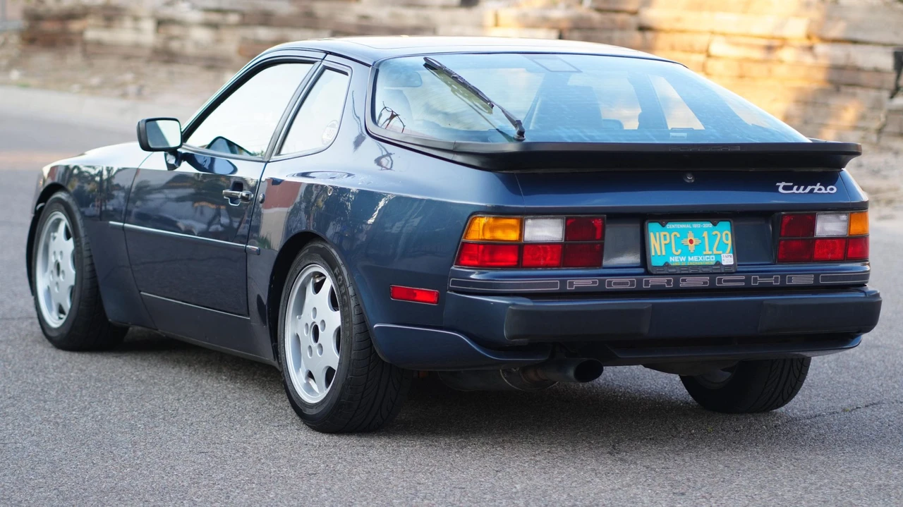 1987 Porsche 944 Turbo - Image 11 of 31
