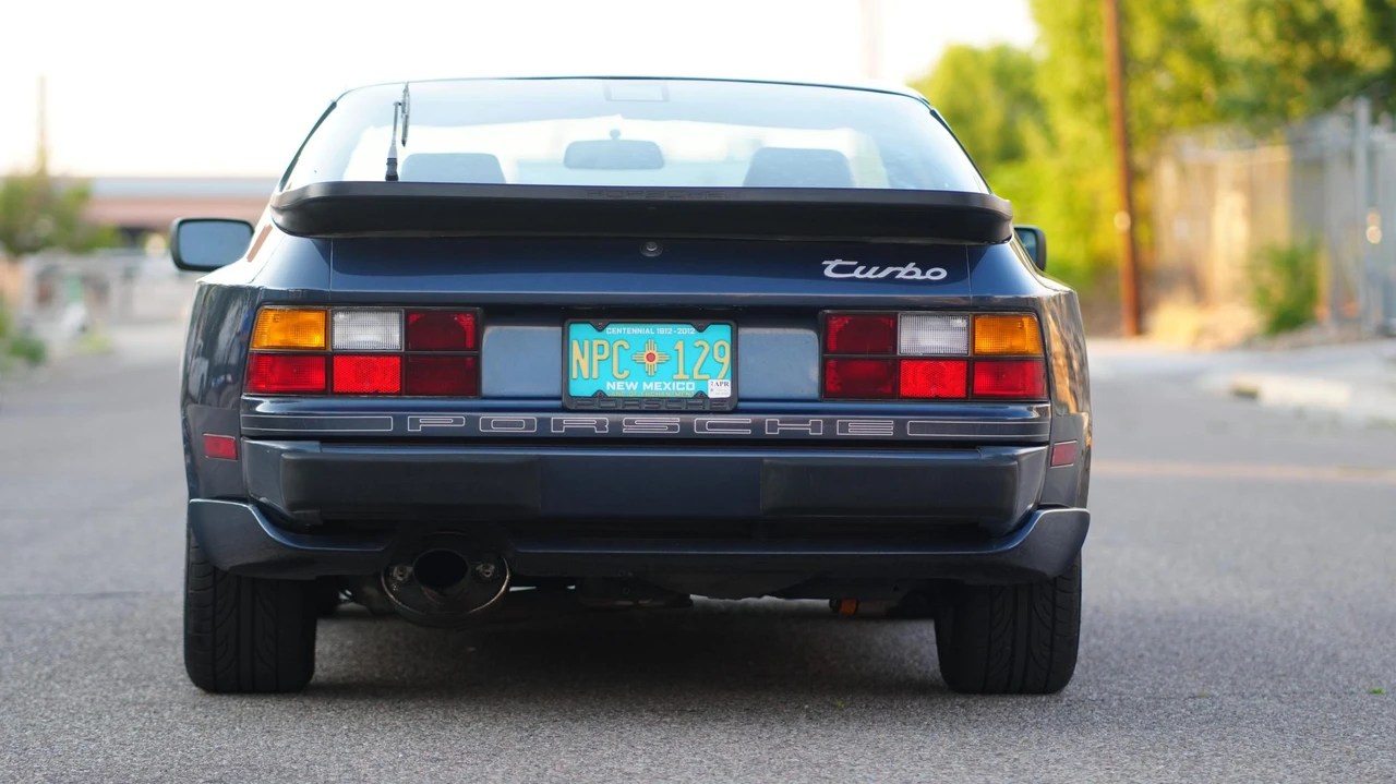 1987 Porsche 944 Turbo - Image 10 of 31