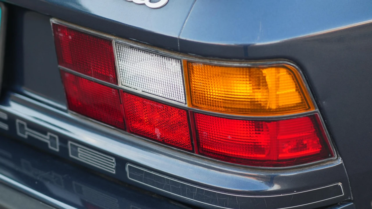 1987 Porsche 944 Turbo - Image 20 of 31