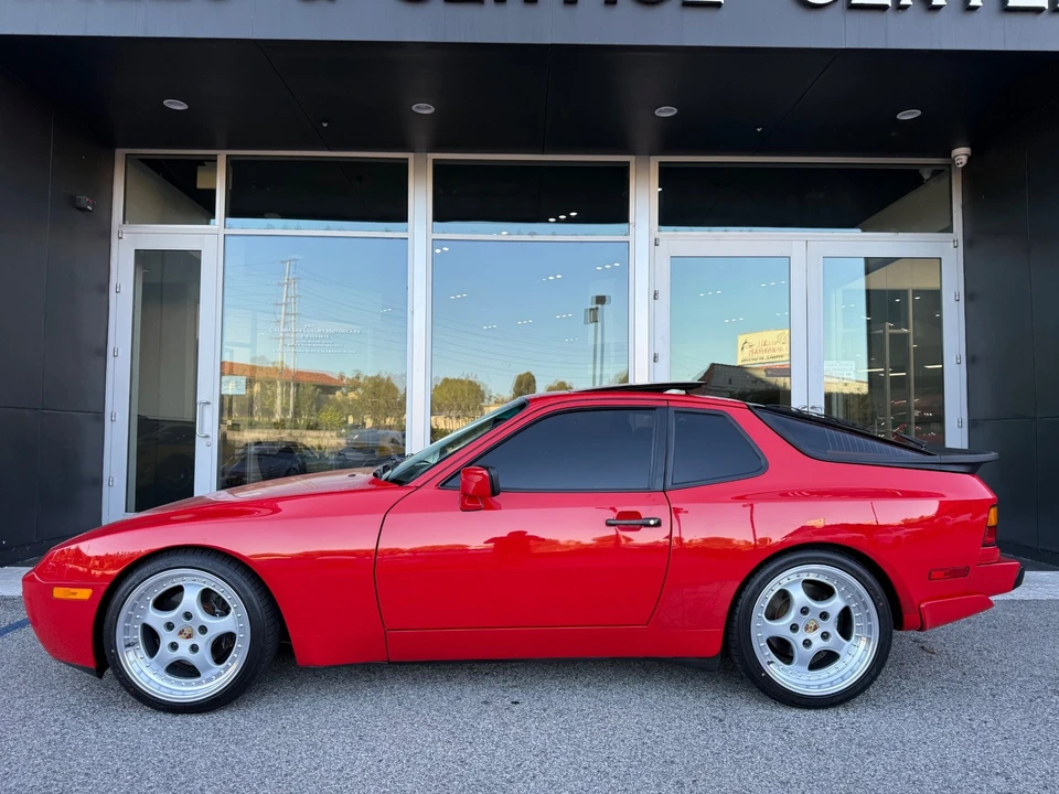 1987 Porsche 944 Turbo - Image 7 of 31