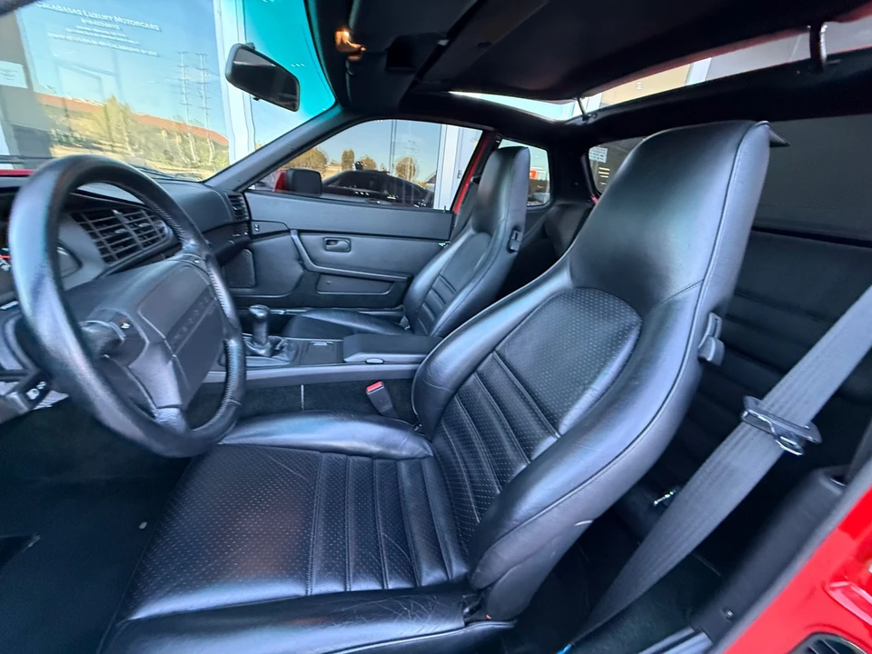 1987 Porsche 944 Turbo - Image 28 of 31