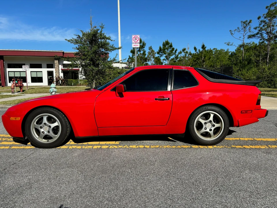1987 Porsche 944 Turbo - Image 8 of 31