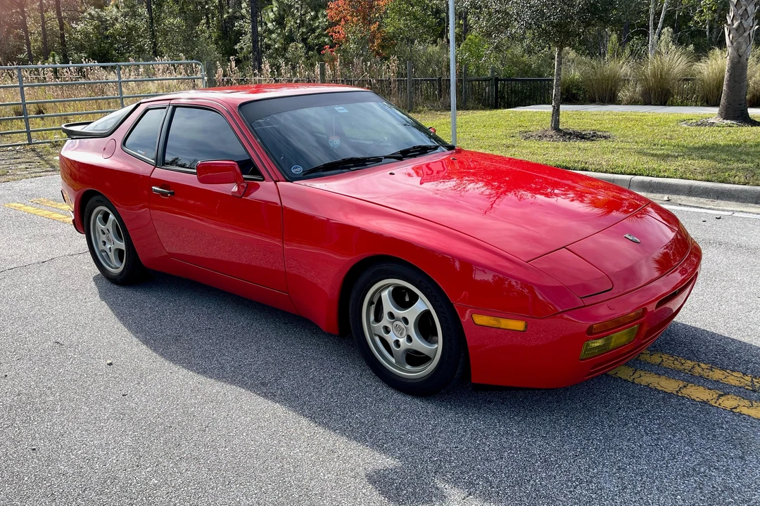 1987 Porsche 944 Turbo - Image 11 of 31