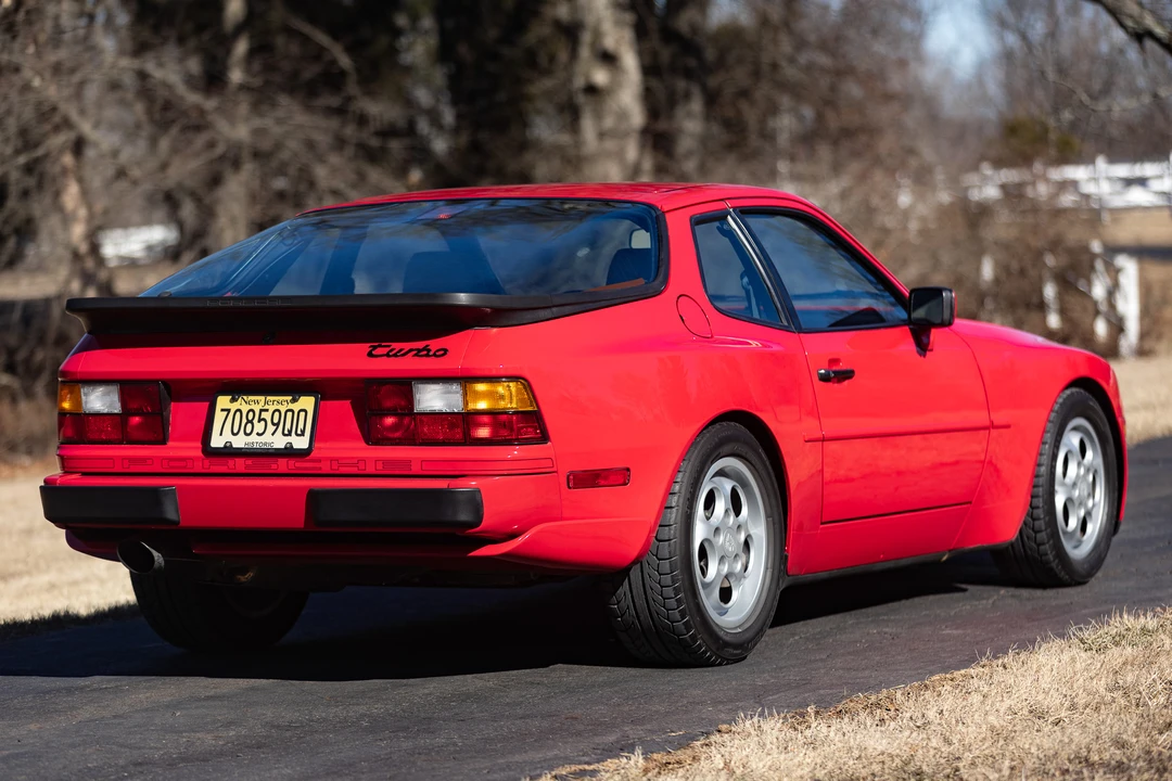 1987 Porsche 944 Turbo - Image 18 of 31