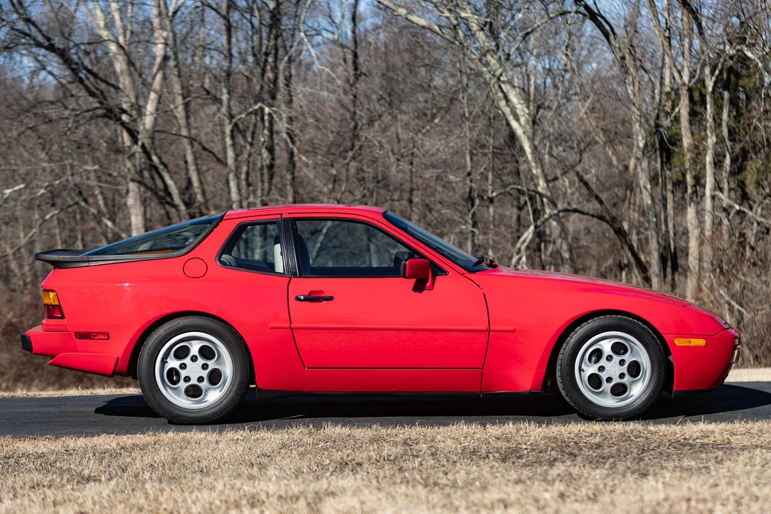 1987 Porsche 944 Turbo - Image 21 of 31