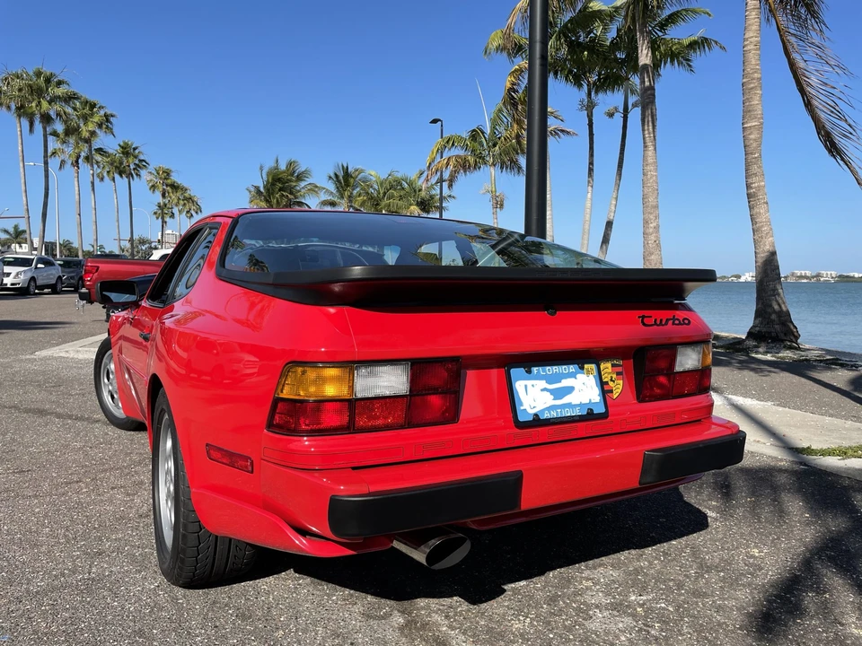 1987 Porsche 944 Turbo - Image 19 of 31