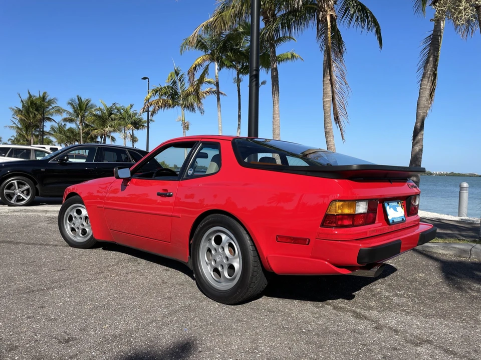 1987 Porsche 944 Turbo - Image 17 of 31