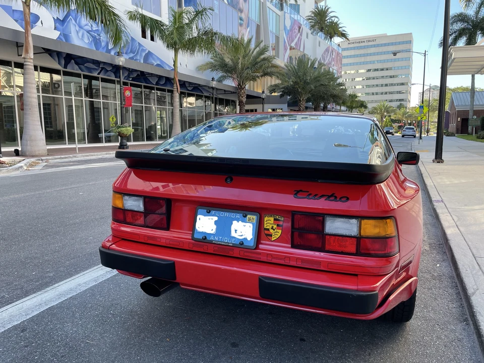 1987 Porsche 944 Turbo - Image 21 of 31