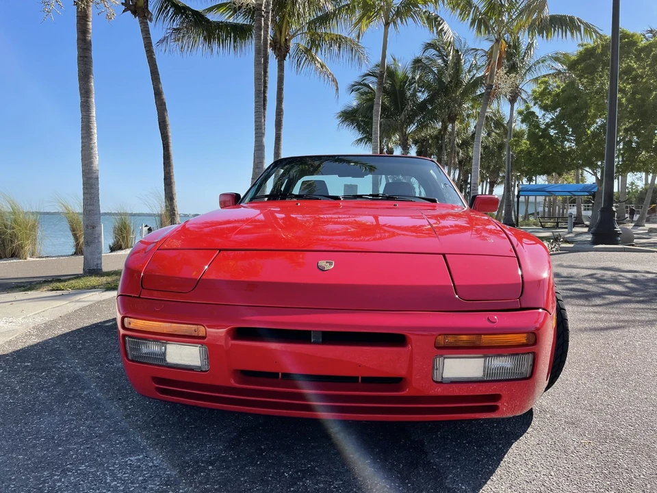 1987 Porsche 944 Turbo - Image 10 of 31