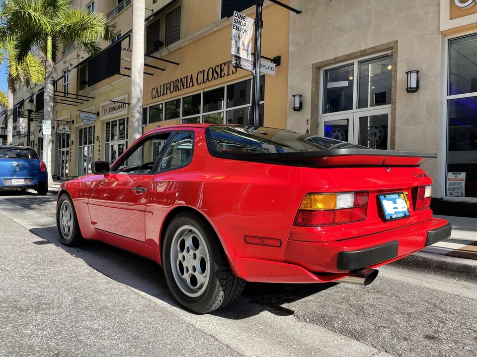 1987 Porsche 944 Turbo - Image 18 of 31