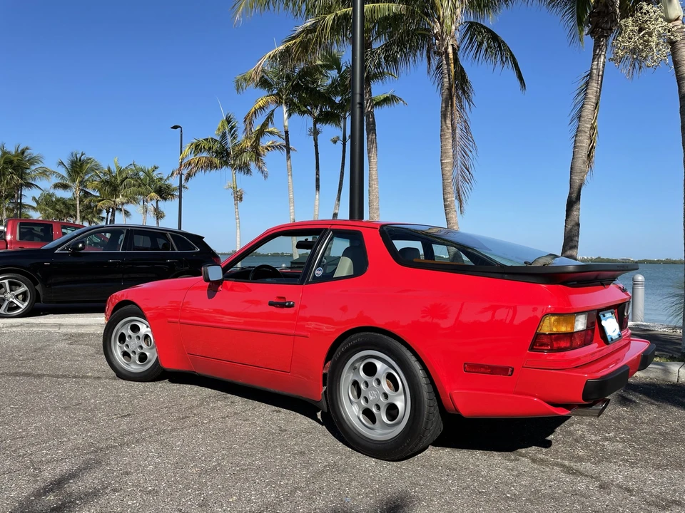 1987 Porsche 944 Turbo - Image 15 of 31