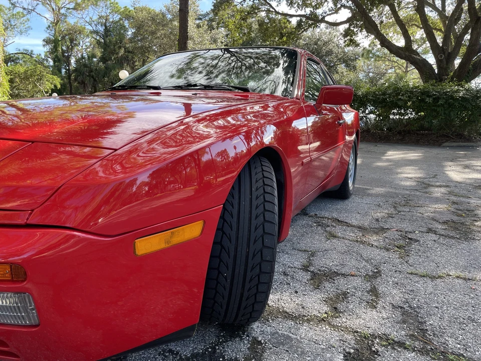 1987 Porsche 944 Turbo - Image 28 of 31