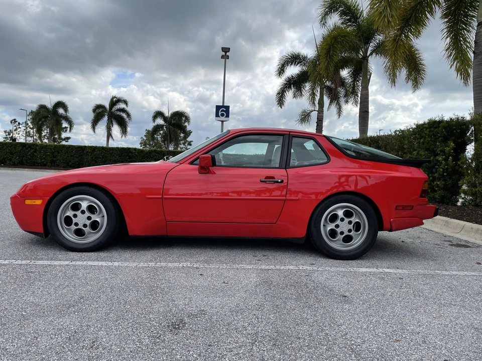 1987 Porsche 944 Turbo - Image 9 of 31