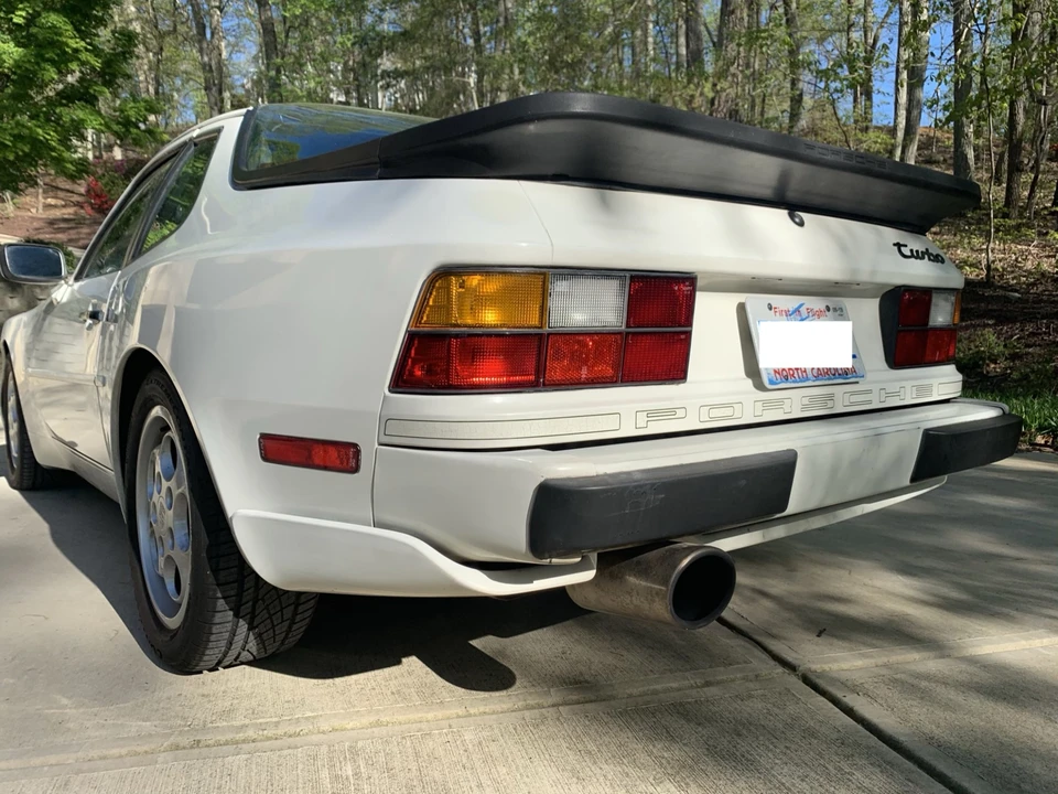 1987 Porsche 944 Turbo - Image 15 of 31