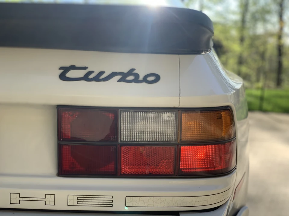 1987 Porsche 944 Turbo - Image 17 of 31