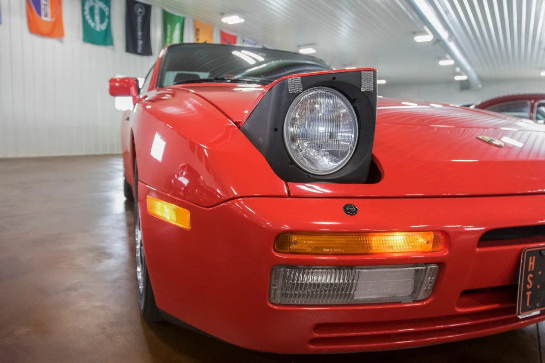 1987 Porsche 944 Turbo - Image 19 of 31