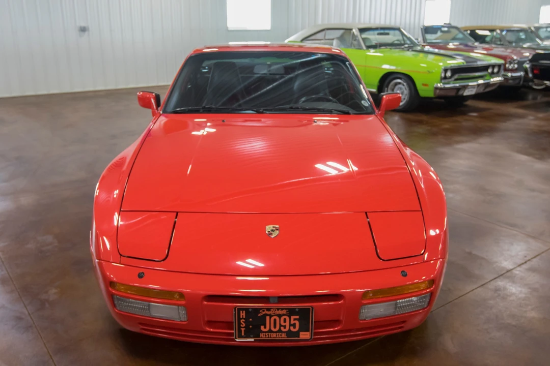 1987 Porsche 944 Turbo - Image 2 of 31