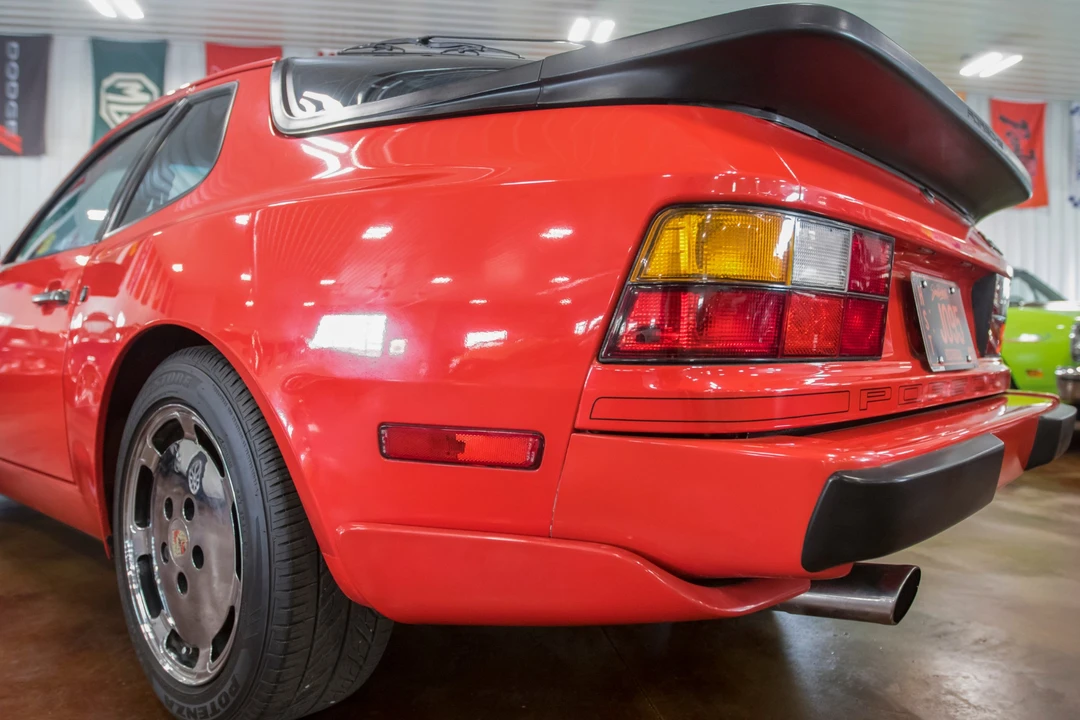 1987 Porsche 944 Turbo - Image 8 of 31
