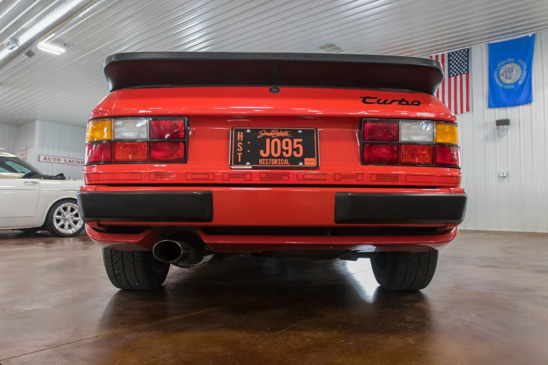 1987 Porsche 944 Turbo - Image 10 of 31