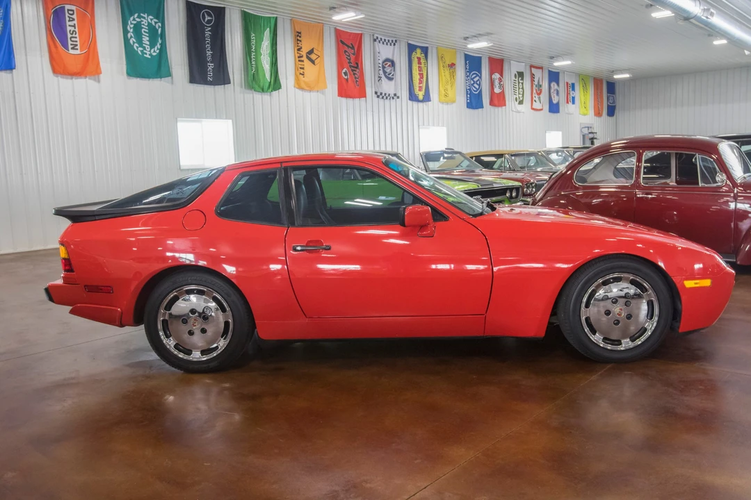 1987 Porsche 944 Turbo - Image 15 of 31