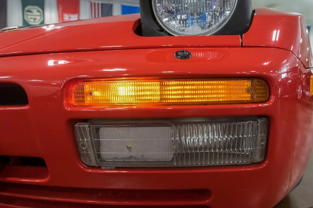 1987 Porsche 944 Turbo - Image 25 of 31