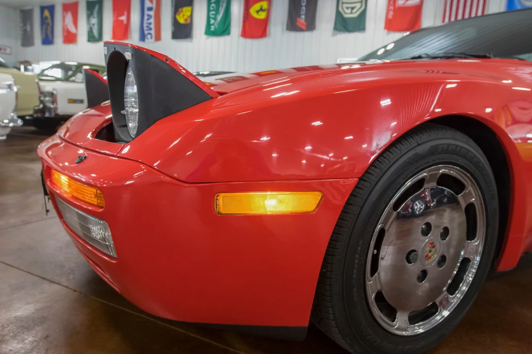 1987 Porsche 944 Turbo - Image 21 of 31