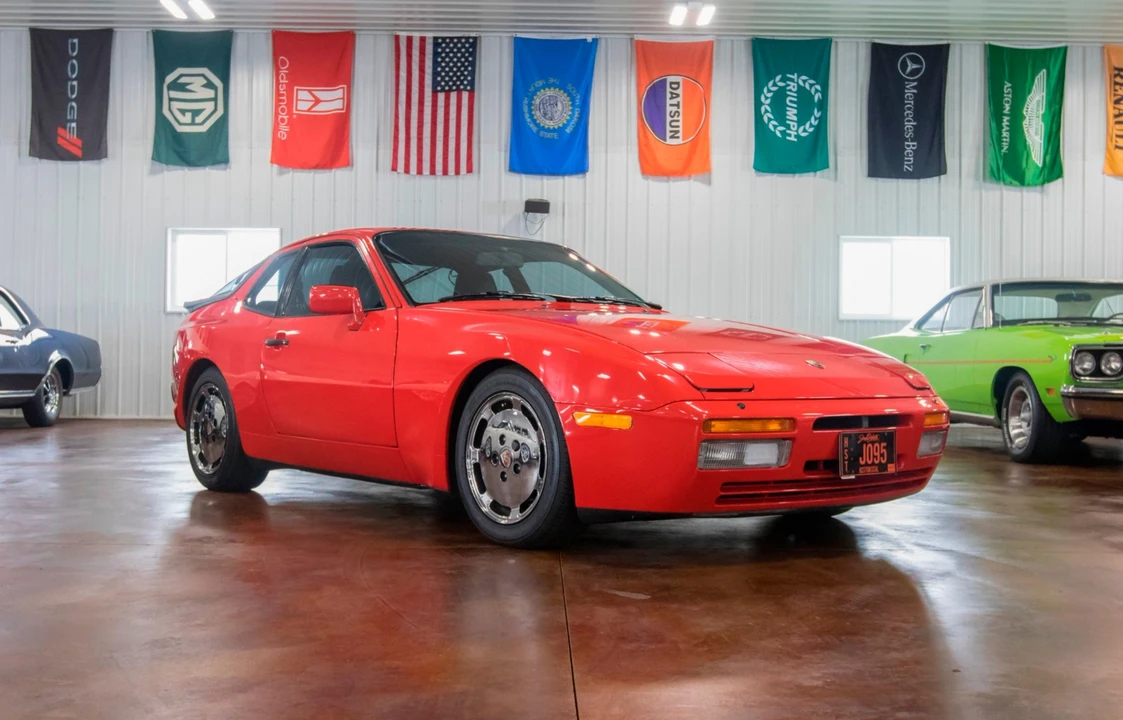 1987 Porsche 944 Turbo - Image 16 of 31