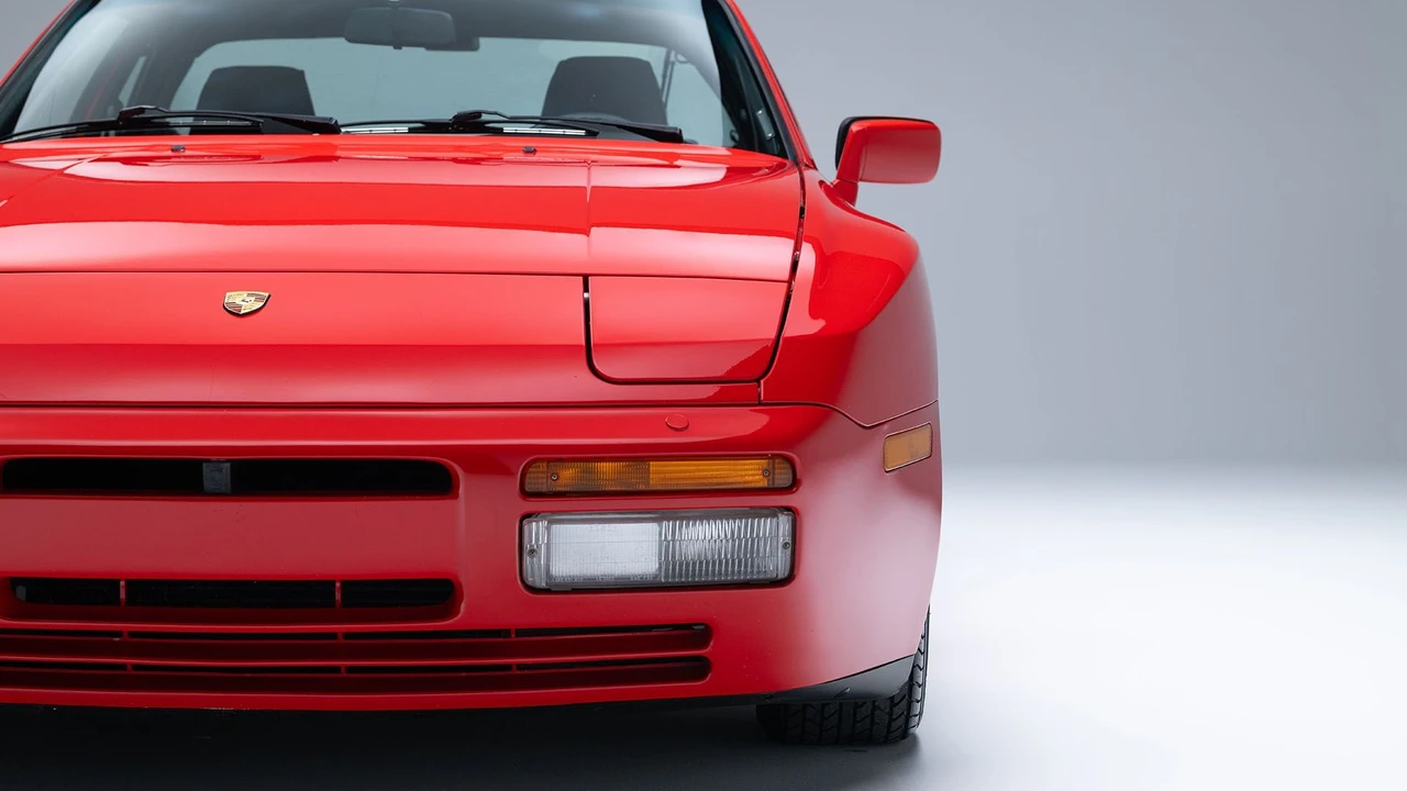 1987 Porsche 944 Turbo - Image 28 of 31
