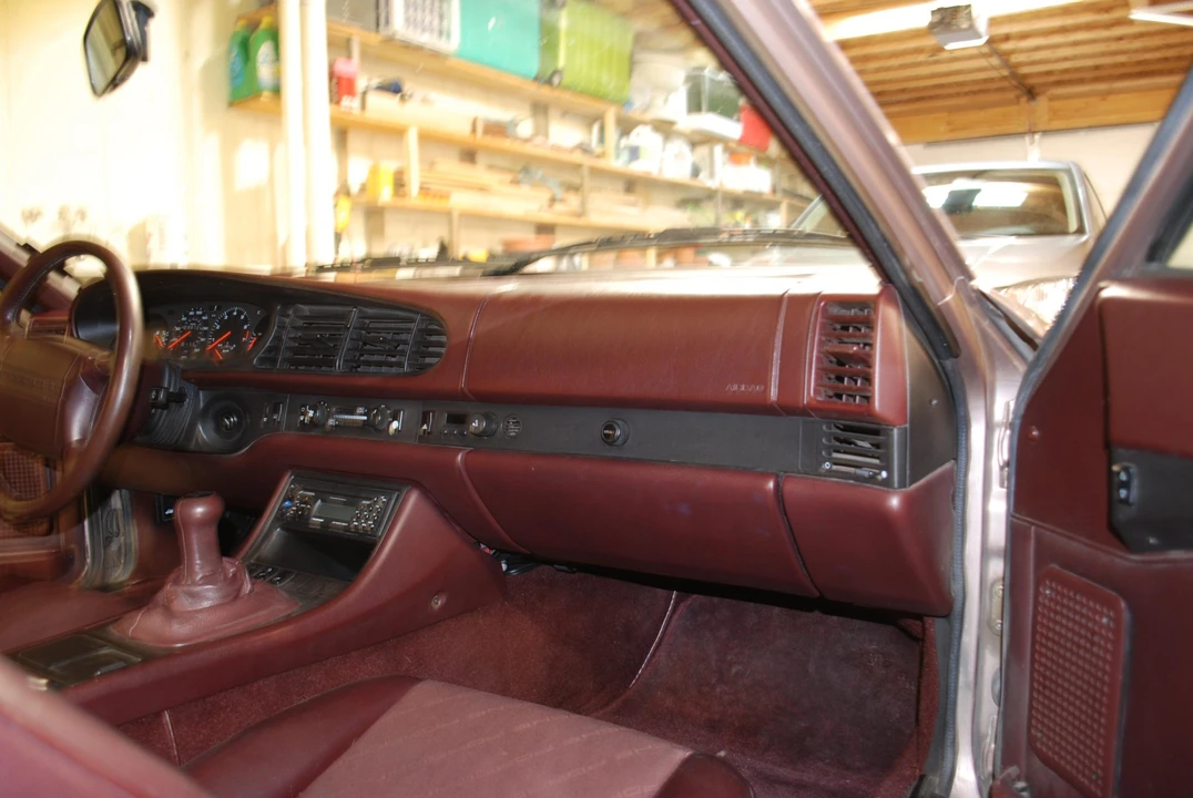 1987 Porsche 944 Turbo - Image 23 of 31
