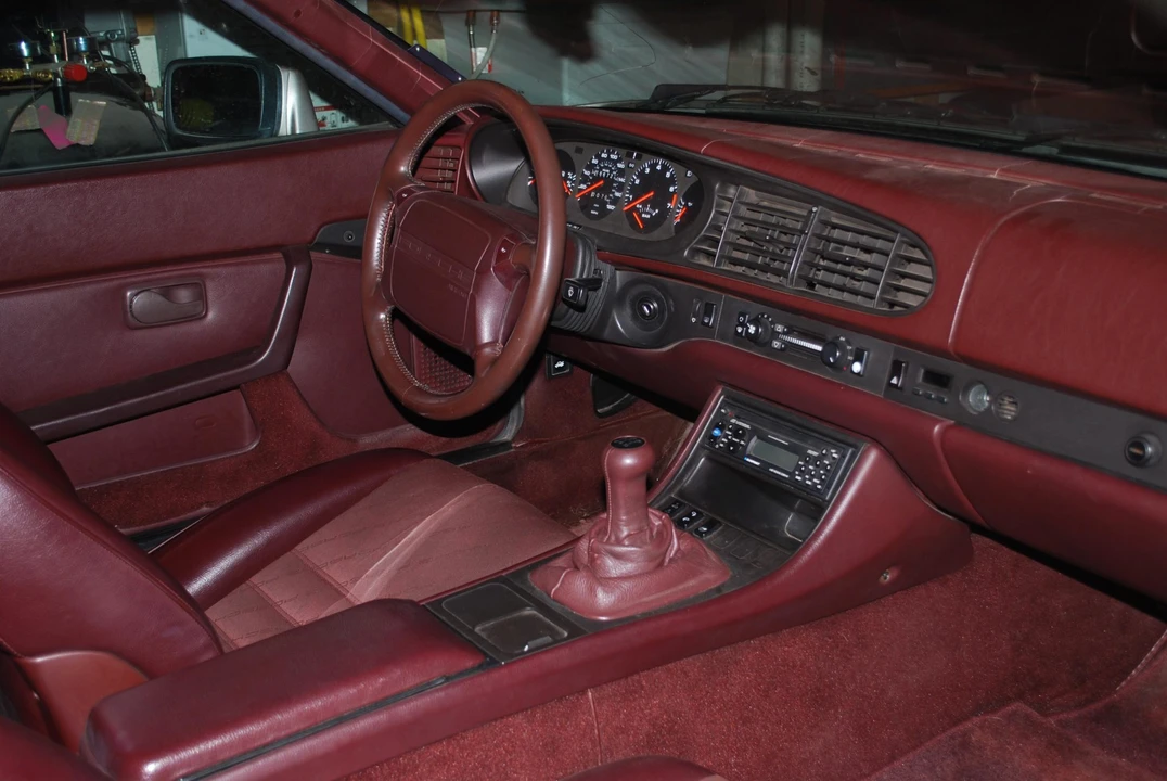 1987 Porsche 944 Turbo - Image 27 of 31