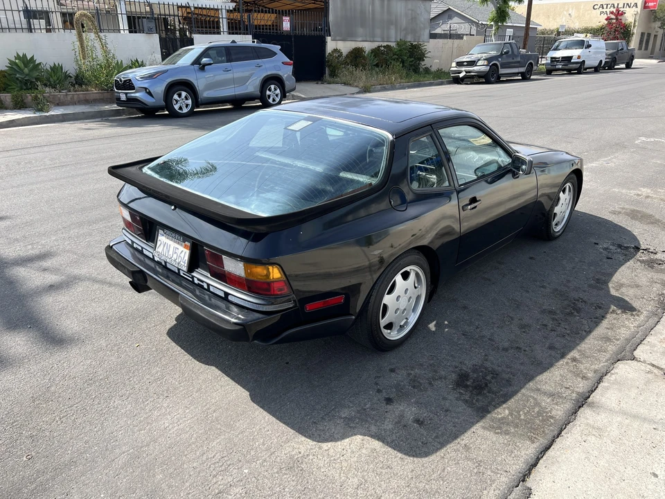 1987 Porsche 944 Turbo - Image 10 of 31