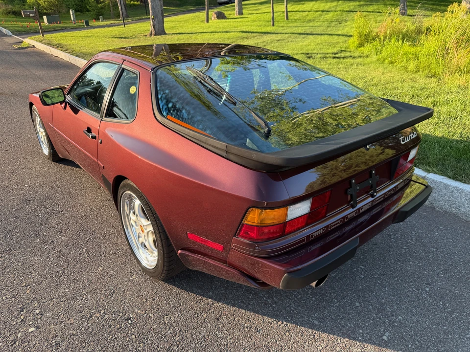 1987 Porsche 944 Turbo - Image 5 of 31