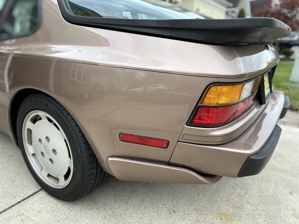 1987 Porsche 944 Turbo - Image 19 of 31