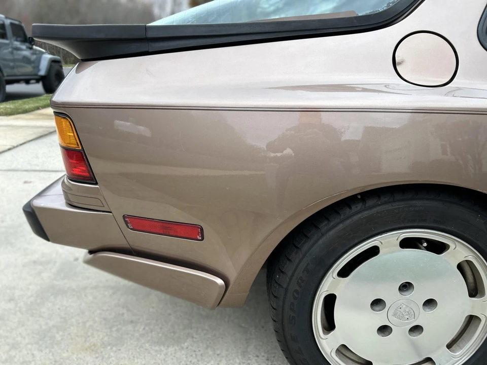 1987 Porsche 944 Turbo - Image 21 of 31