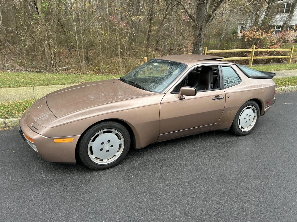 1987 Porsche 944 Turbo - Image 13 of 31