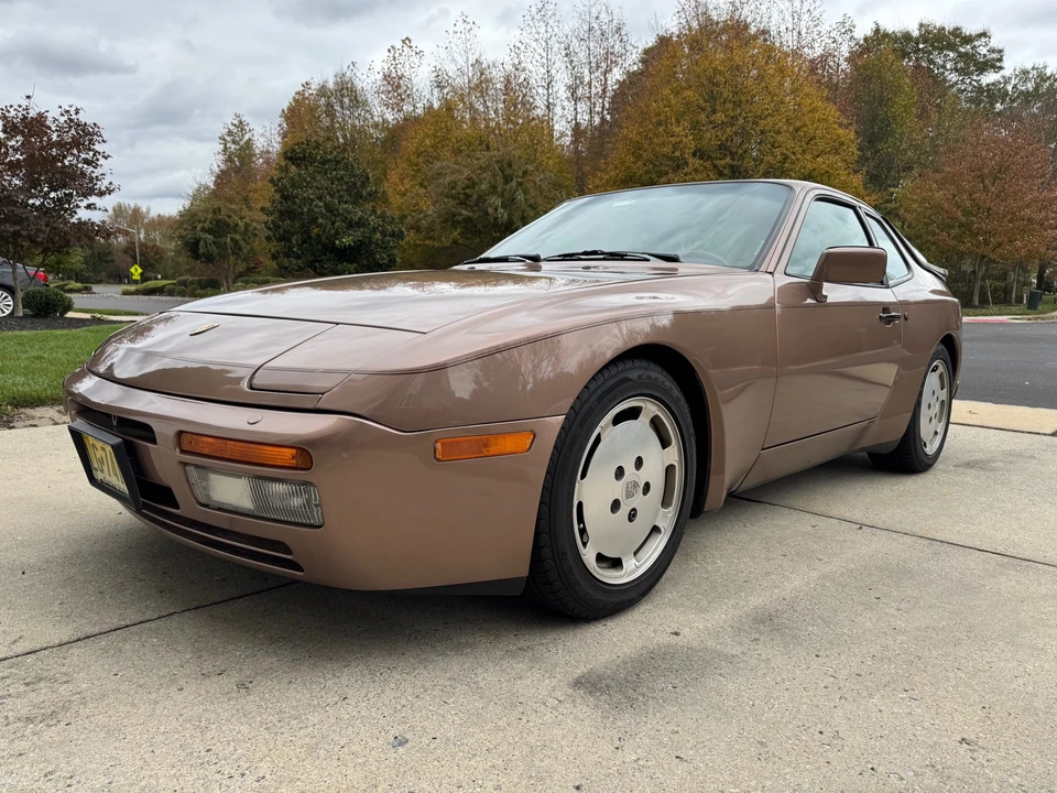 1987 Porsche 944 Turbo - Image 2 of 31