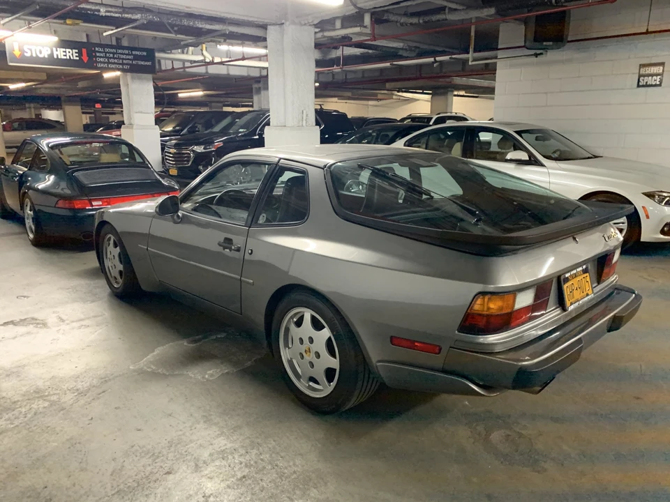 1987 Porsche 944 Turbo - Image 6 of 31