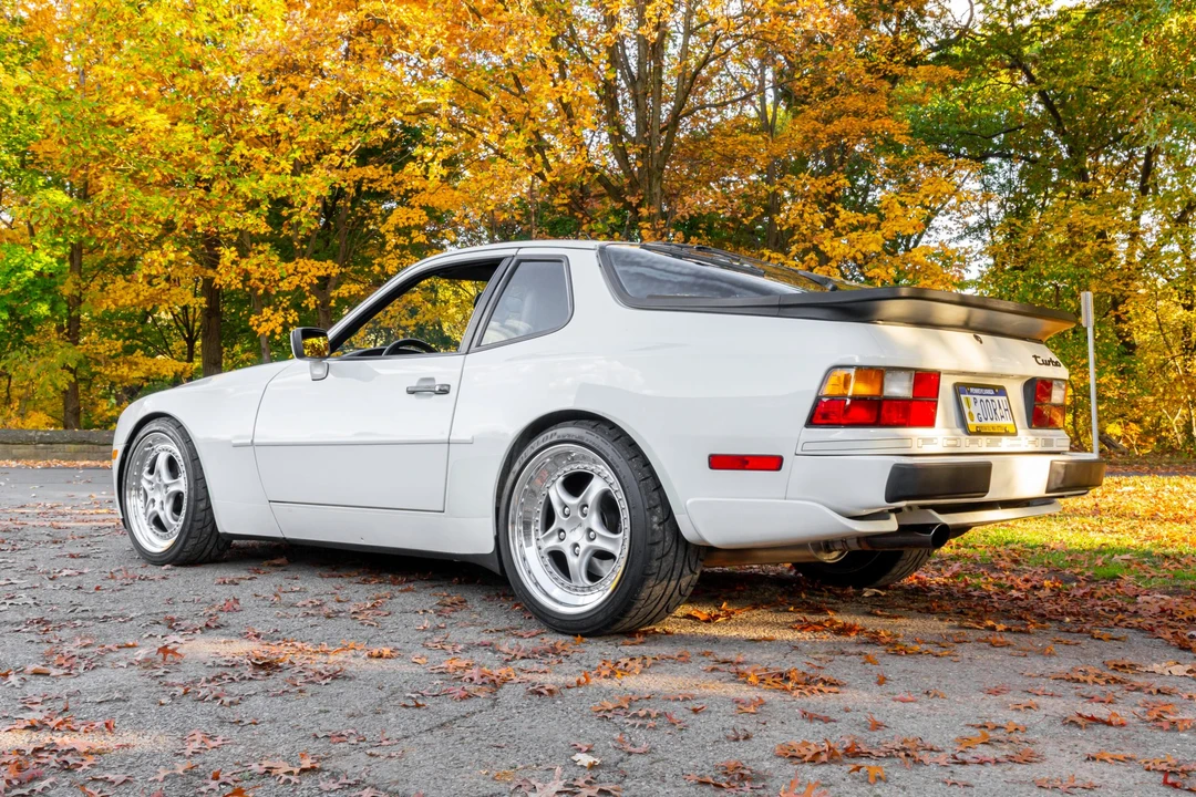 1987 Porsche 944 Turbo - Image 13 of 31