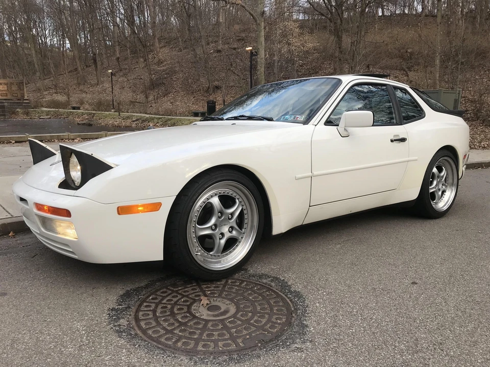 1987 Porsche 944 Turbo - Image 17 of 31
