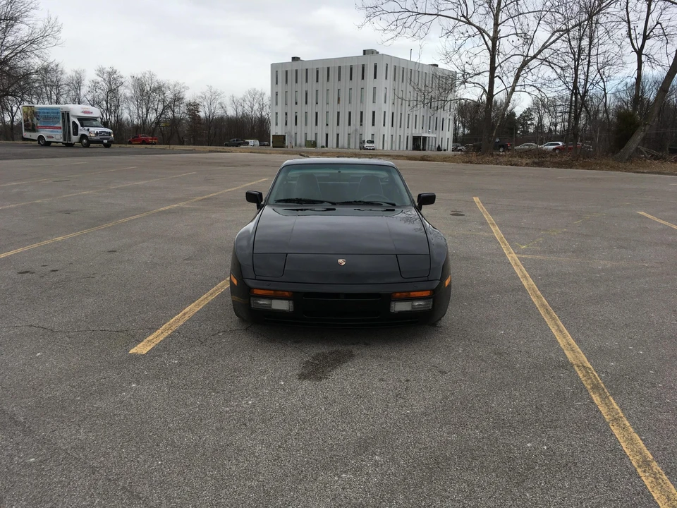 1987 Porsche 944 Turbo - Image 12 of 31