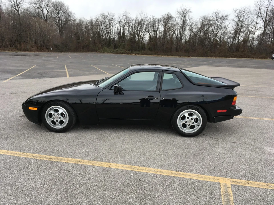 1987 Porsche 944 Turbo - Image 3 of 31