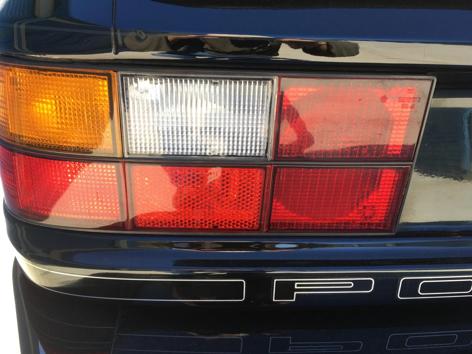1987 Porsche 944 Turbo - Image 18 of 31